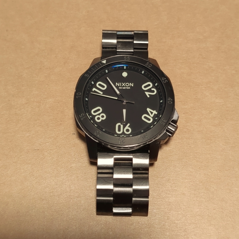 Nixon Ranger 45 'Lead the way'